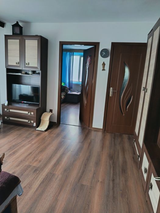 Vând apartament 2 camere