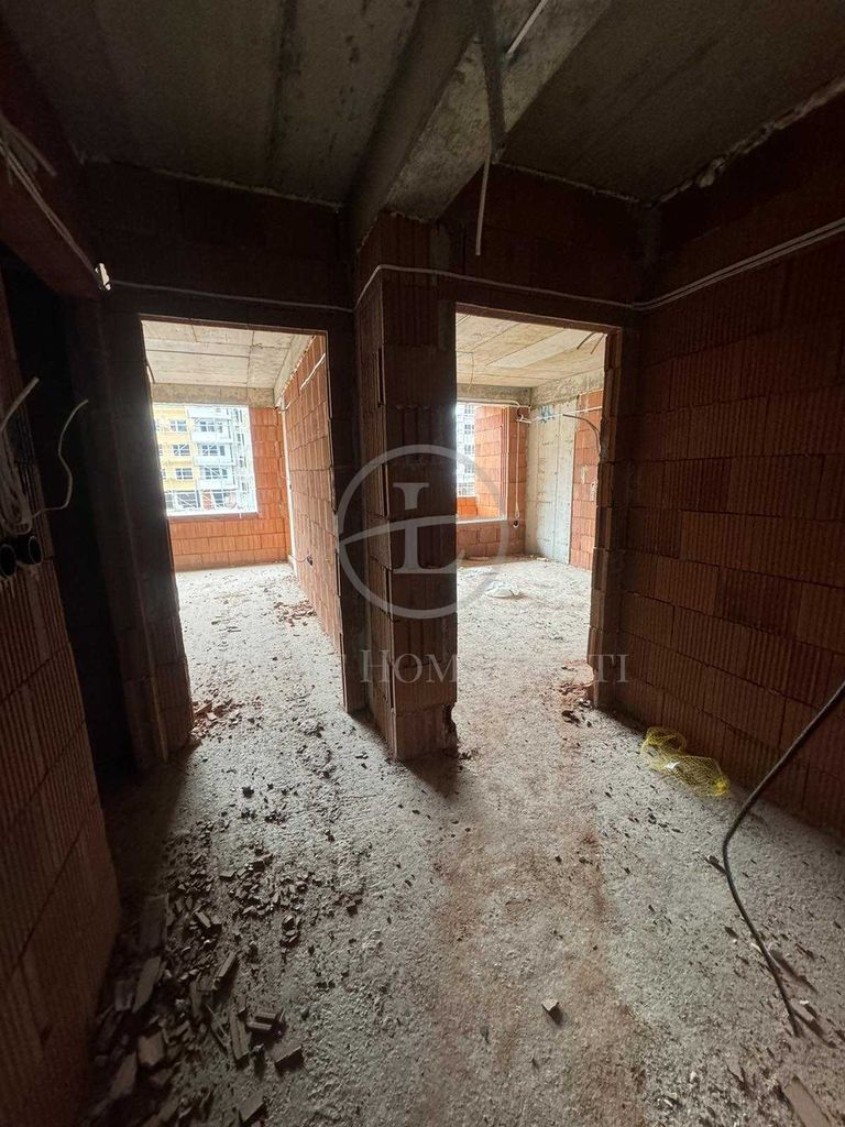 Продава се Двустаен апартамент в Пловдив, Център - 64 кв.м за 1047 €/кв.м - Снимка #4