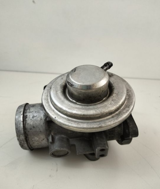 Supapa EGR 038131501E Volkswagen VW Golf a 4-a generatie