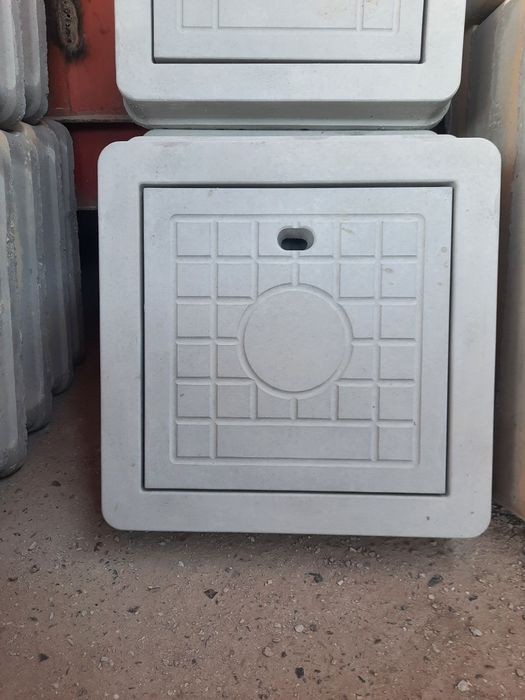 Kalodis Birrinch qoʼl.   Sex Nazarbekda