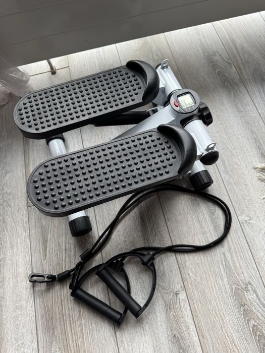 Степпер с эспандерами