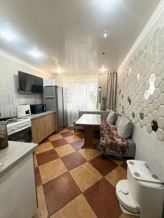 Продается 2 комн квартира