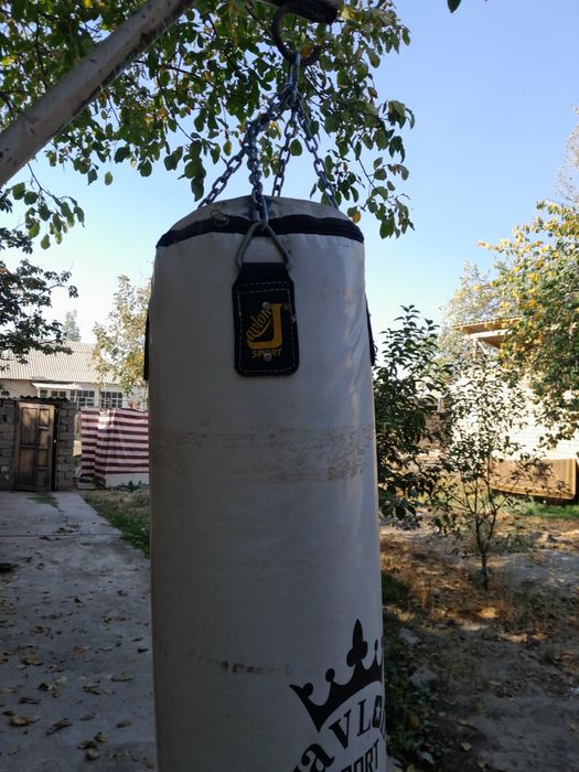 Профессиональный боксерский мешок сотилади