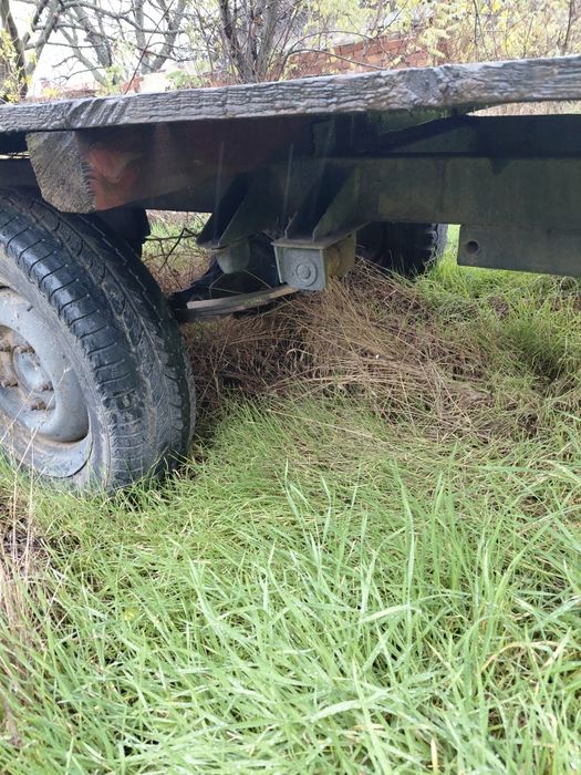 ремарке 1.5 тона на база шаси и заден мост от НИСА