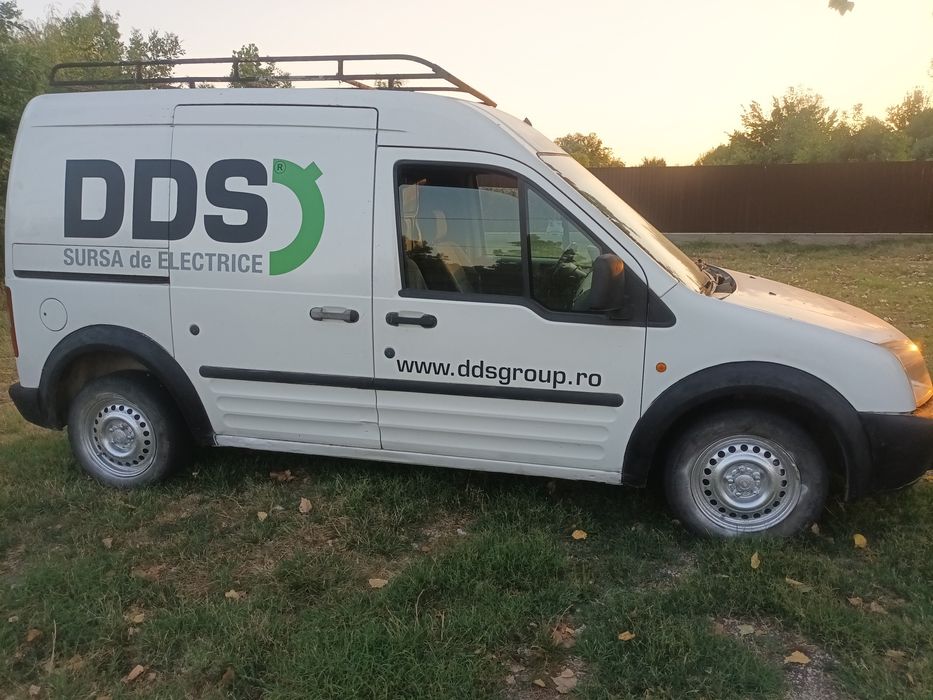 Ford transit connect + 1 complet de piese