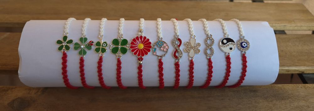 Детски и дамски мартеници на ЕДРО