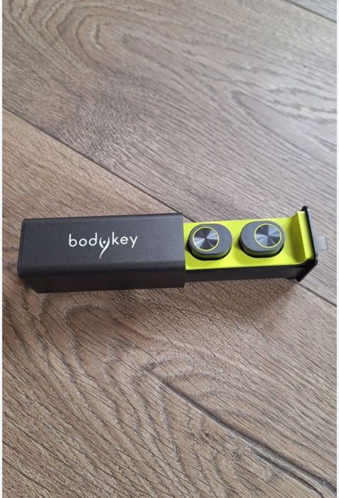 2 telefoane iPhone 7 Gold + Apple Watch + casti bluetooth