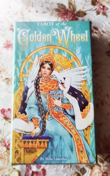 Чисто нова колода  Tarot of the Golden Wheel