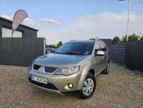 Mitsubishi Outlander~2.0 Diesel~4x4~Trapa~Xenon~Navigatie~7 locuri