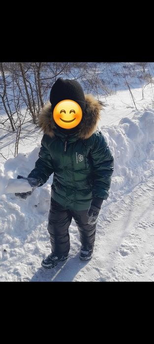 Продам зимний комбинезон,  очень тёплый. Примерно на 6 лет.5000тг.