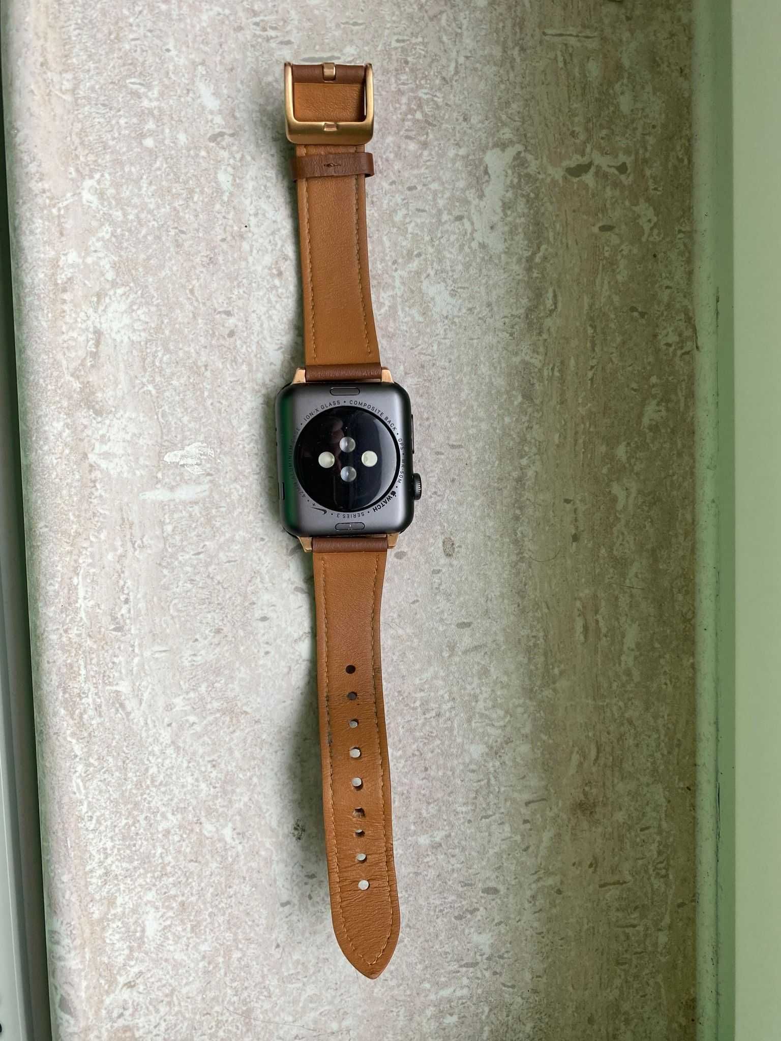 Apple Watch seria 3 Nike