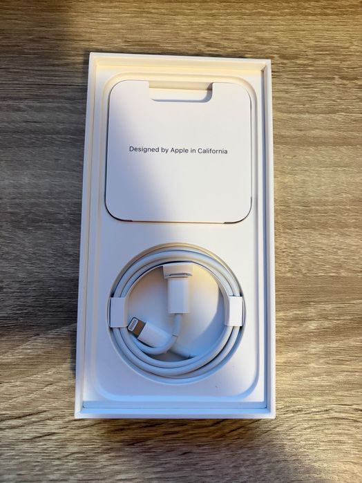 iPhone 12 - 64 GB - Blue + Lightning to Headphone adapter (original)