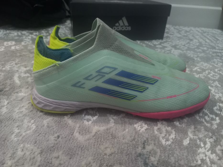 Футбольные сороконожки размер 40 - 41