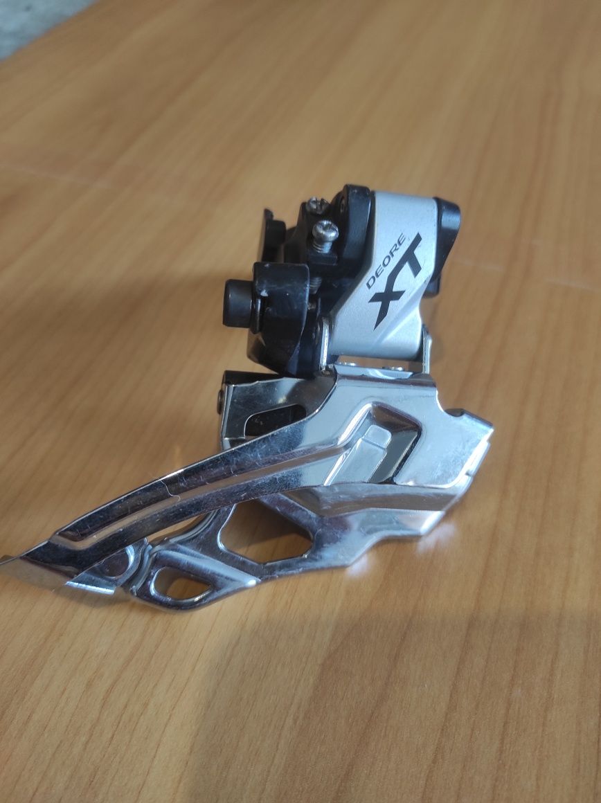 Schimbător Shimano Deore XT