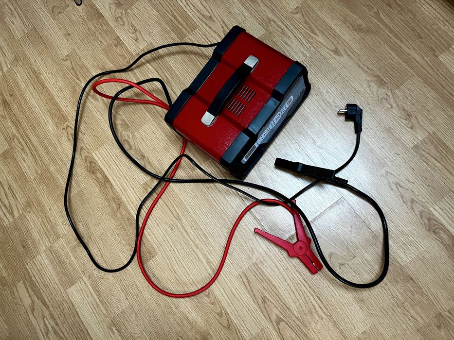 Redresor digital incarcare baterii cu functie de pornire, Absaar