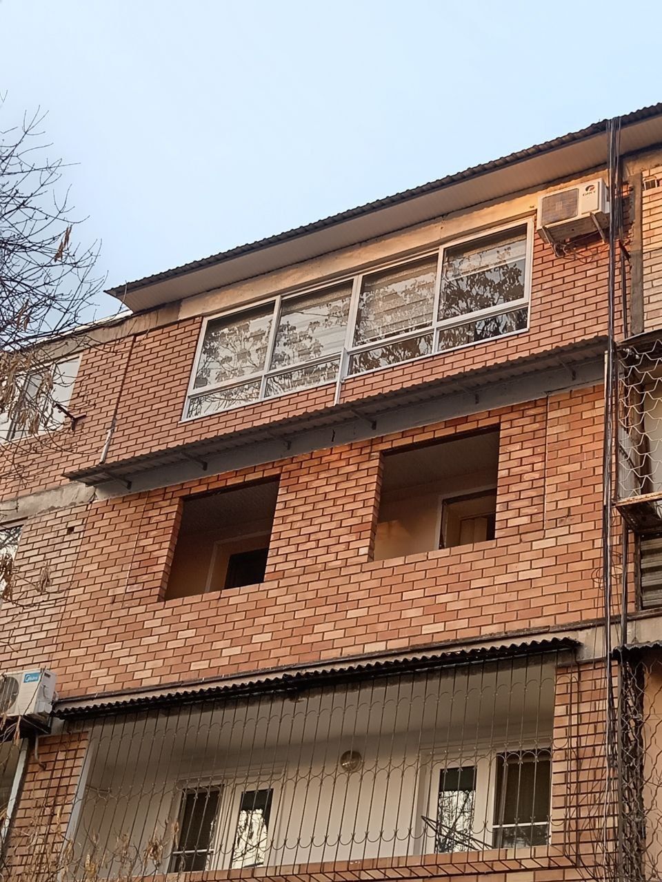 Balkonga g'isht teramiz. Kladka balkon