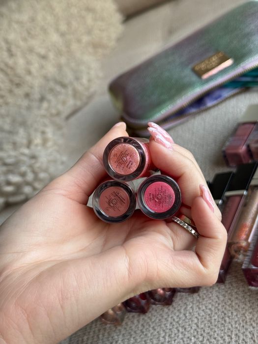 НОВО Лот от 25 продукта на Sigma beauty гланцове, четки, червила