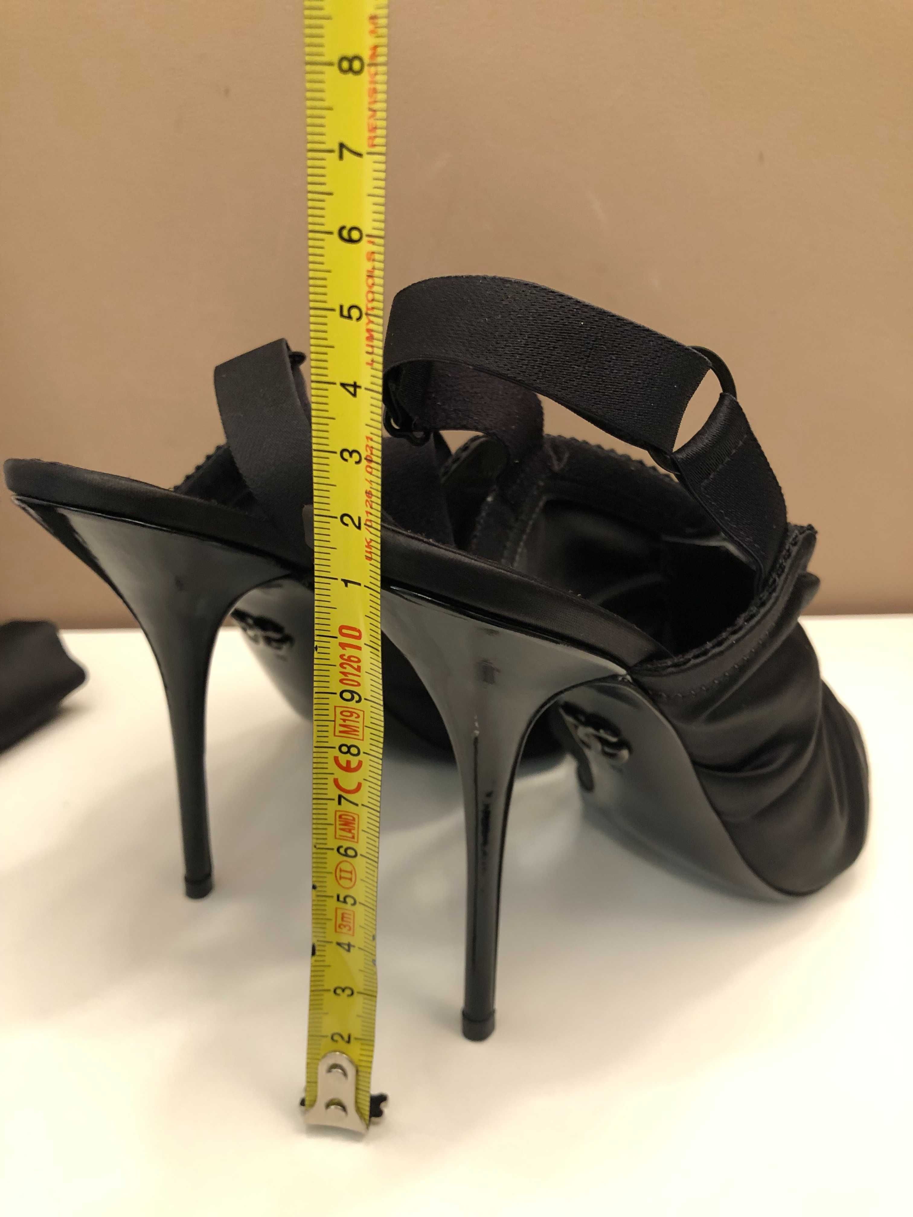Dolce Gabbana saboti, pantofi dama 37, 38 si 39, retail 690 euro
