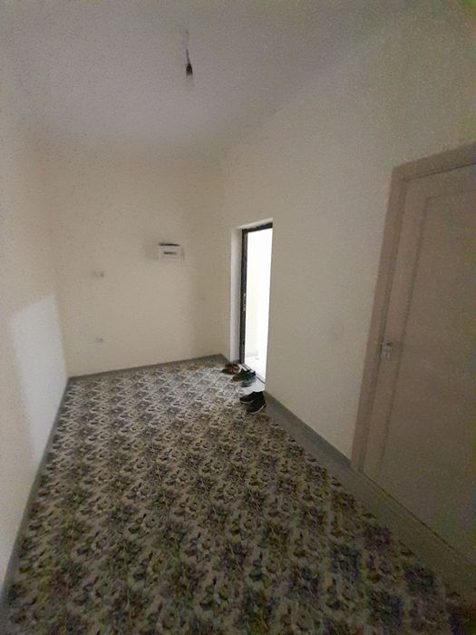 Motrid 5 etaj 2 xonali zudlik bilan sotiladi