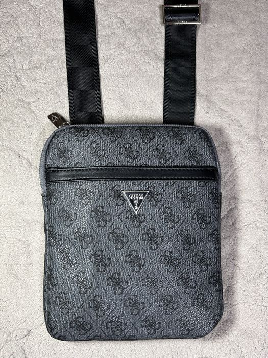 барсетка guess.  .