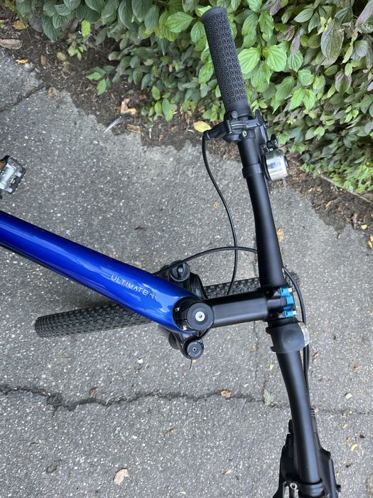 Vând bicicletă MTB 29’, carbon,