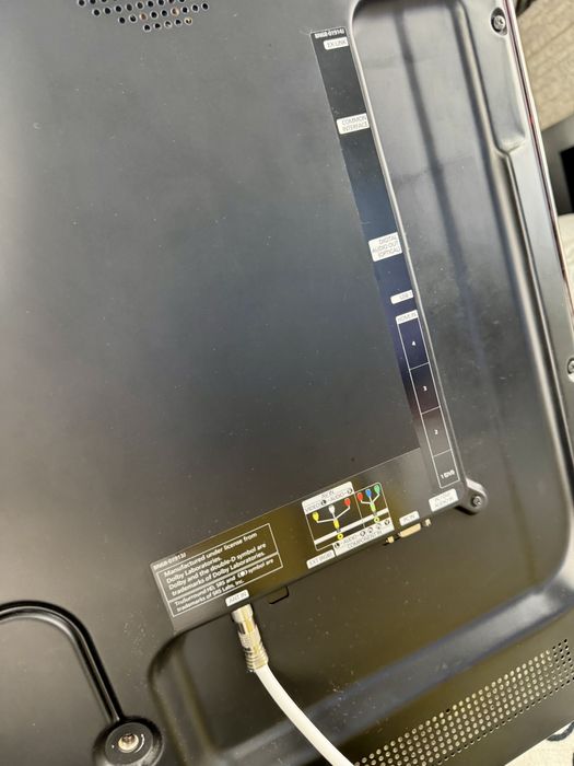 TV-LCD Samsung 116,80 cm (46”)
