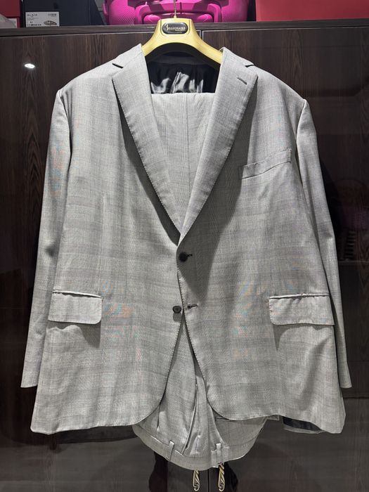 Костюм Brioni Colosseo