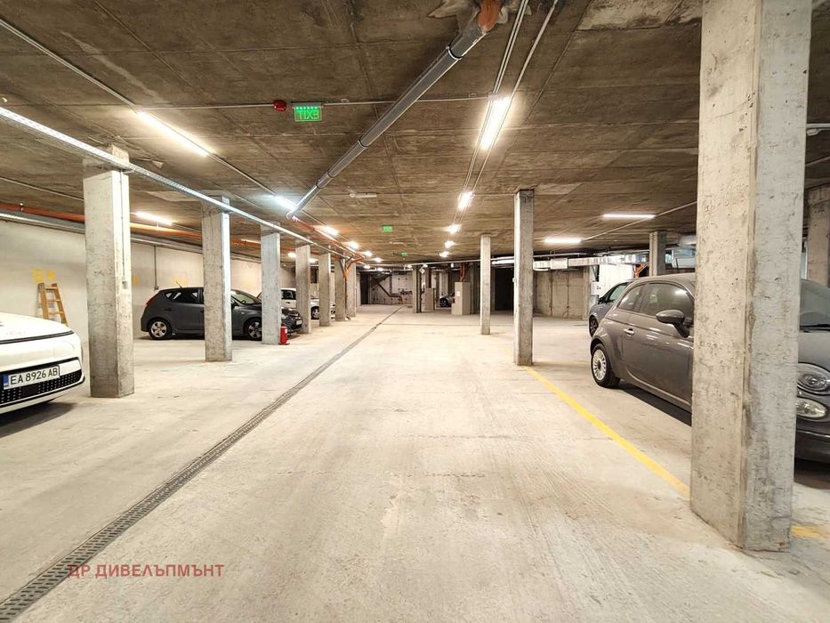 Продава се Тристаен апартамент в София, Манастирски ливади - 118 кв.м за 2626 €/кв.м - Снимка #14