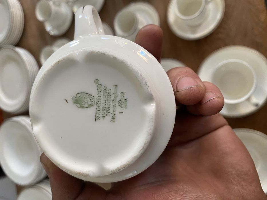 Wedgwood set de 6 farfurii cani