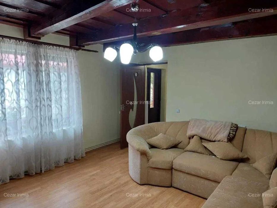 Vand/schimb casa 3 camere renovata recent