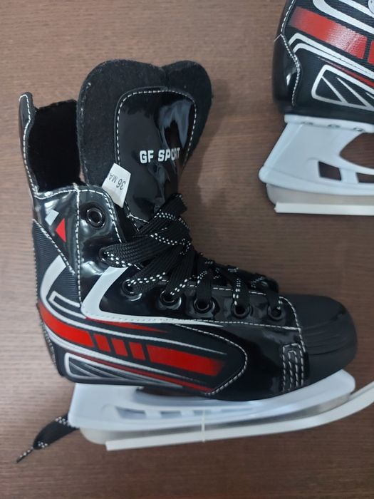 Продам коньки.Новые