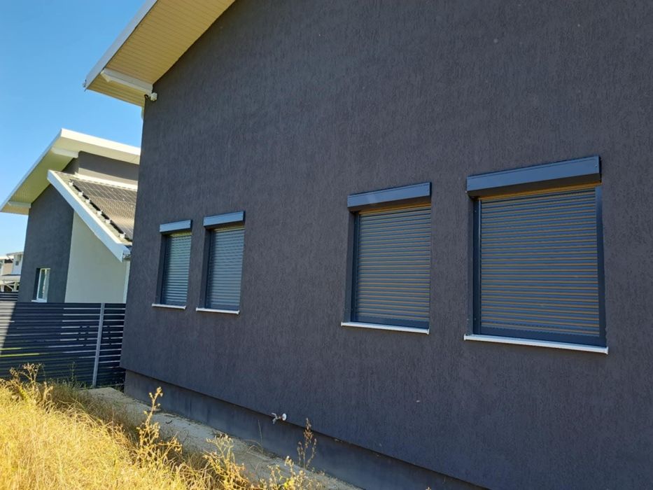 Usa de garaj fabricate in Italia/ pret de producător/ porti de garaj