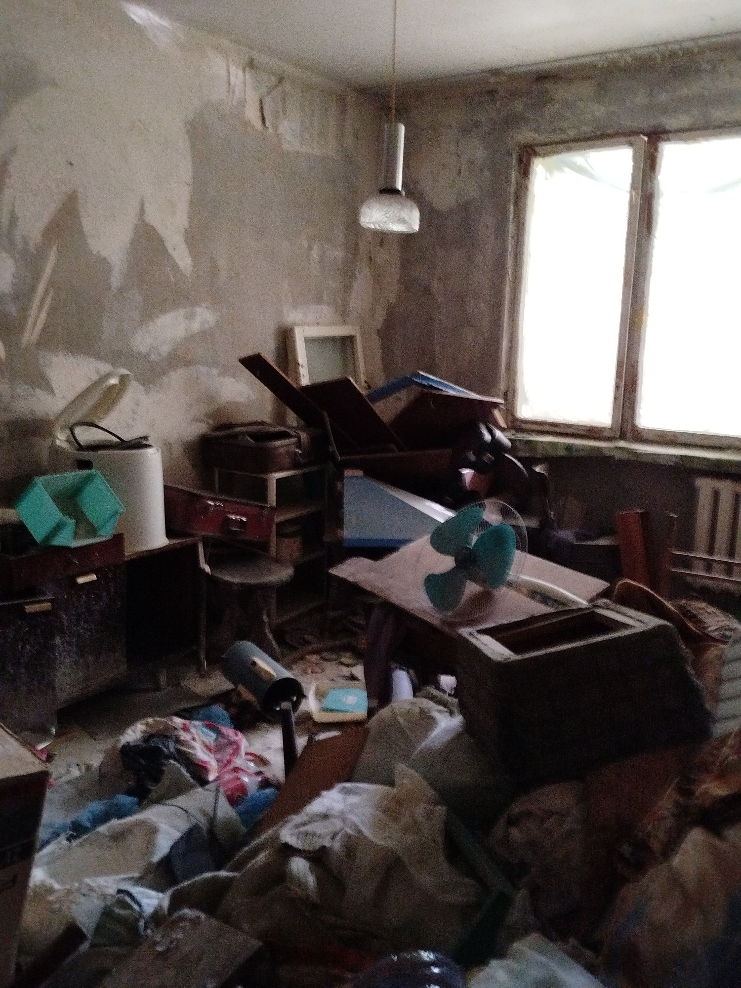 Продам квартиру Уч- тепа 13 квартал.фархадский  4-х ком-я.