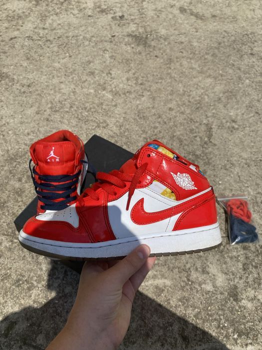Air Jordan 1 Mid SE Barcelona