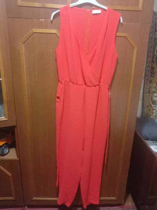 Продается комбинезон