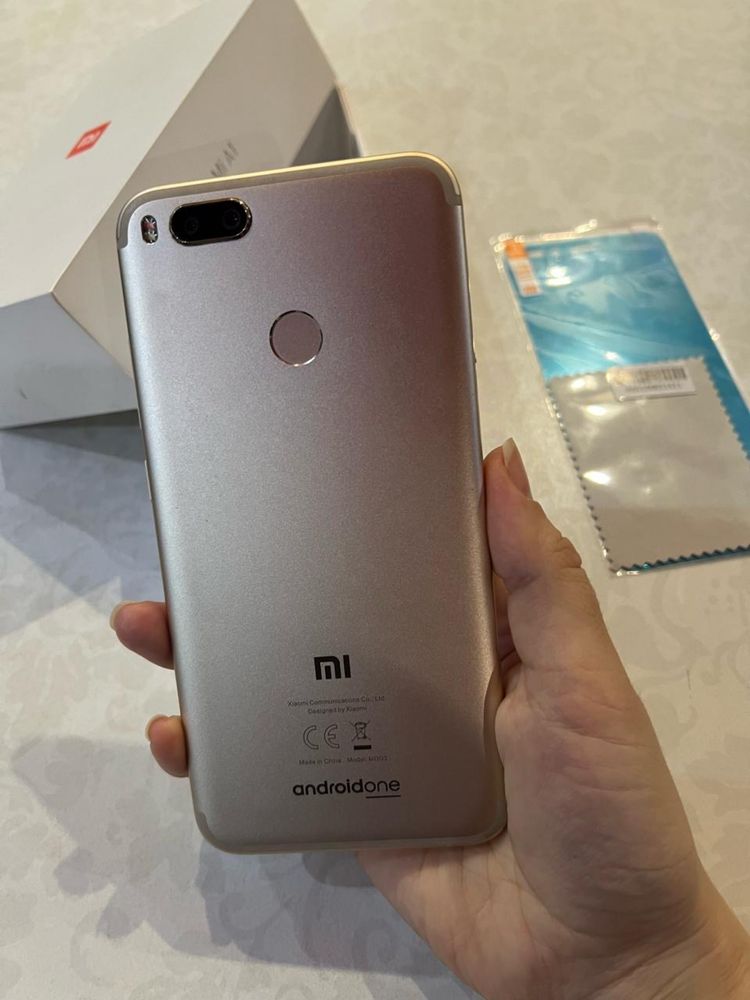 Xiaomi Mi A1 64гб в хорошем состоянии