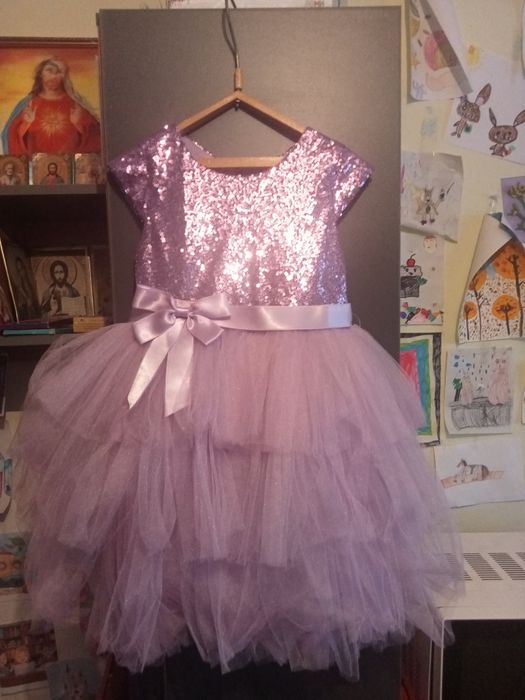 Продам платье детское