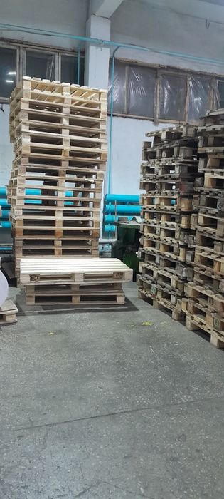 Поддон в большом количестве,есть все виды поддона