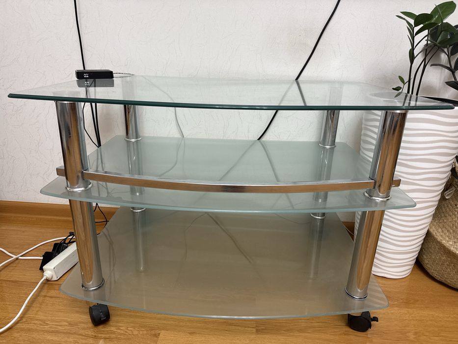 Продам стеклянную тумбу под ТВ