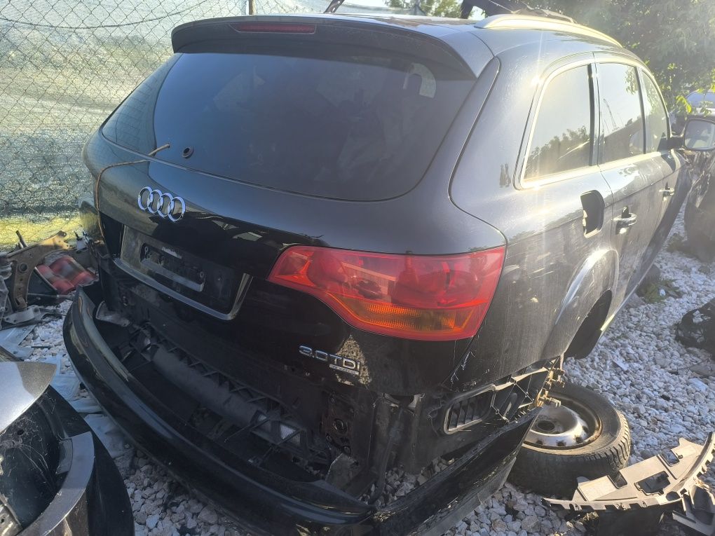 2 бр. Q7 3.0TDI Цели за части