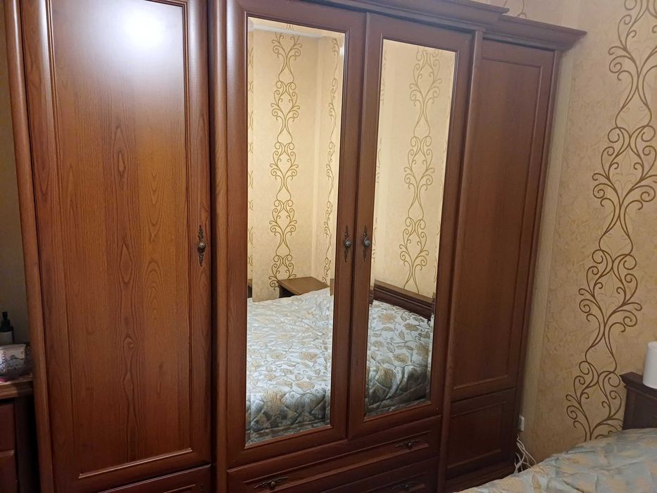 Спальный гарнитур