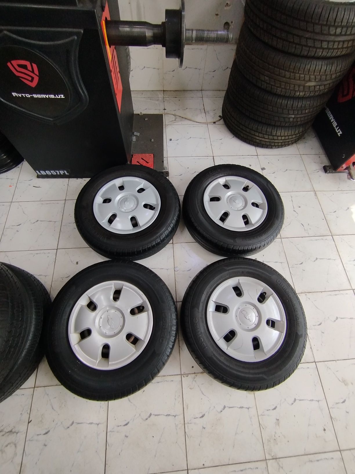 Damas 12 balonlar donaga zapaska va komplekt sotiladi
