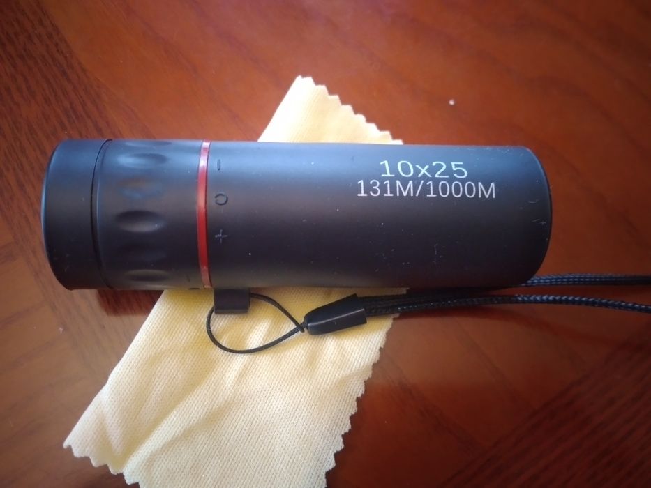 Монокуляры и фонарь. Рядом с Каргу.