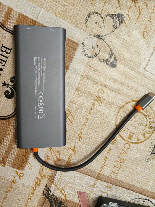 Hub Doking Station USB-C Triplo Display NOVOO 12 IN 1 RM12F