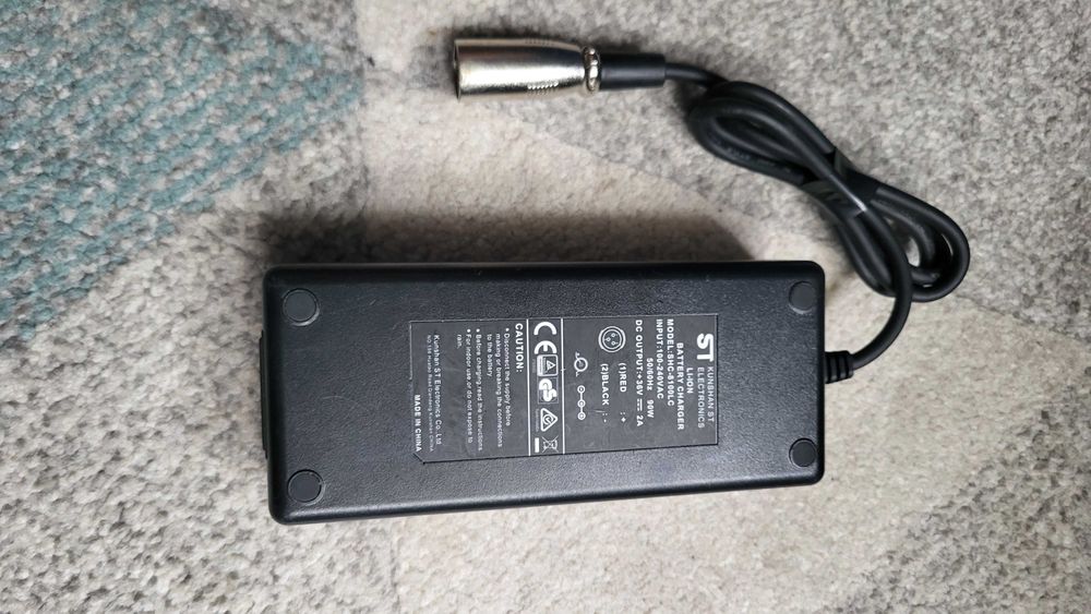 ST Incarcator Bicicleta 36V-2A fuctional