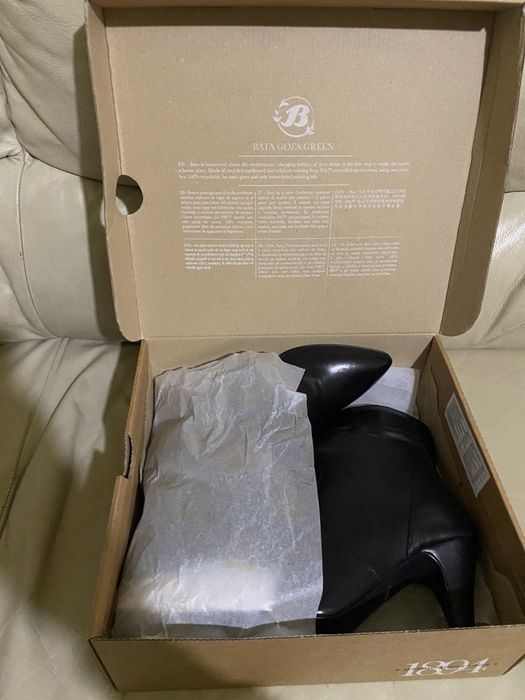 Bata дамски боти естествена кожа