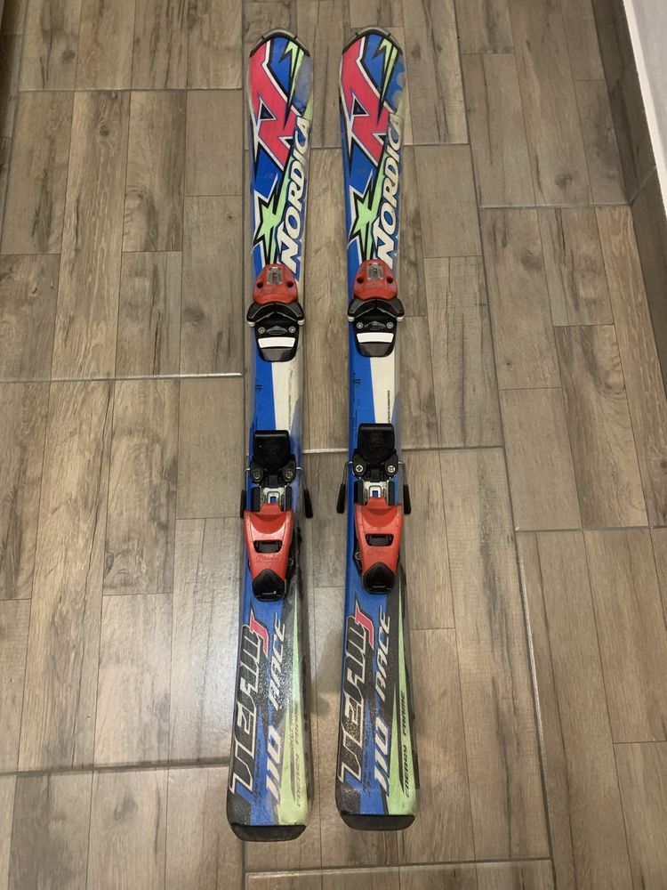 Skiuri Nordica 110cm + Clapari Lange 38