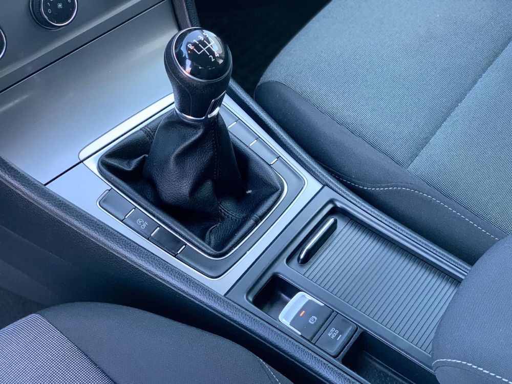 Volkswagen Golf 7 Break / 2015 / NAVI 105CP - Posibilitate rate