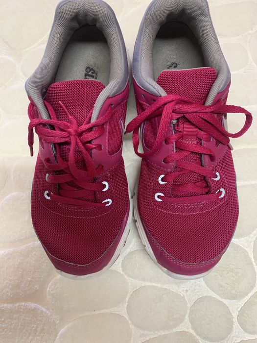 Adidasi dama Nike marime 38