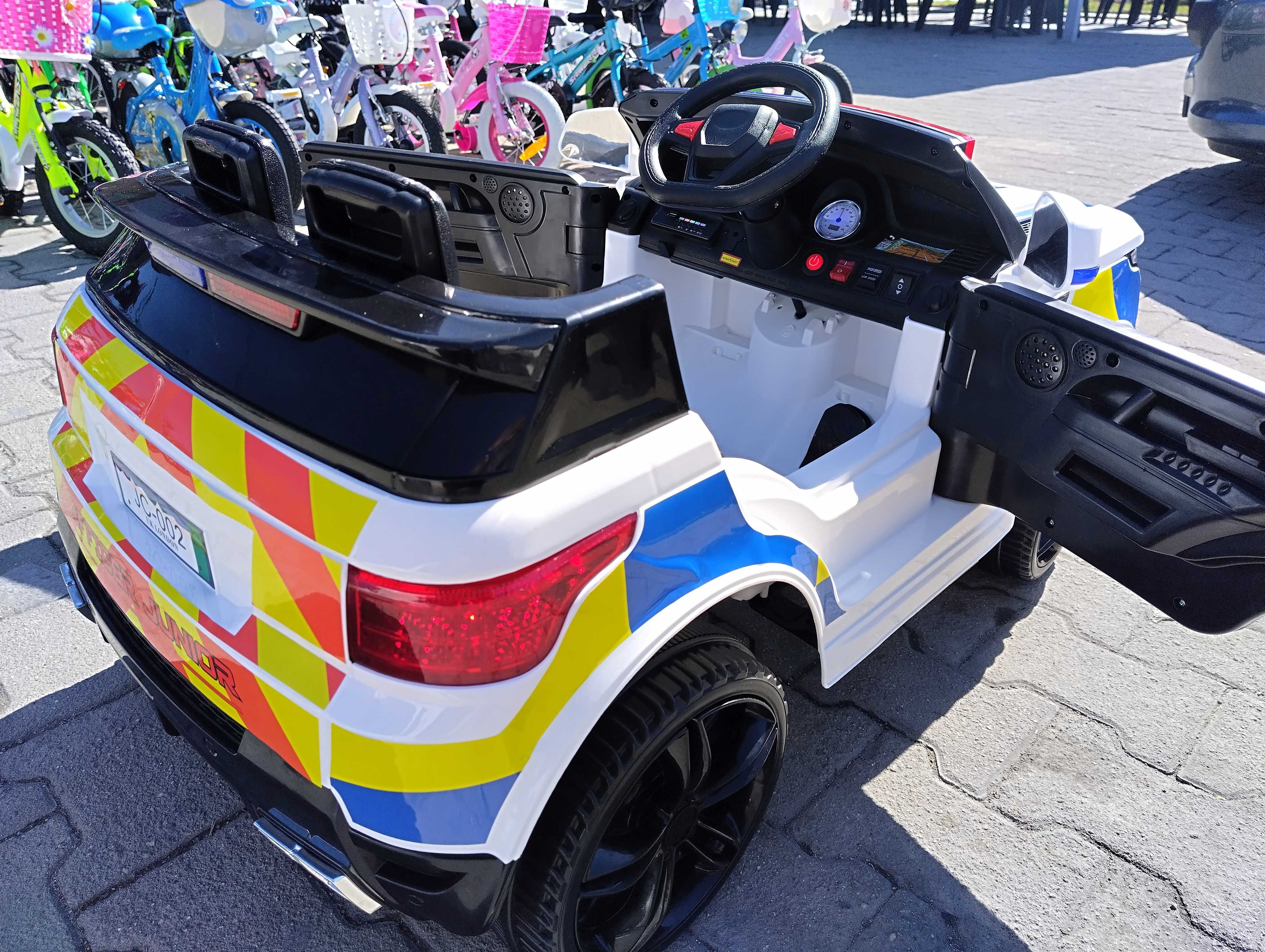 POLICE акумулаторен джип SQUAD бял